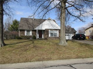 5120 Yellowwood Dr, Columbus, IN 47203