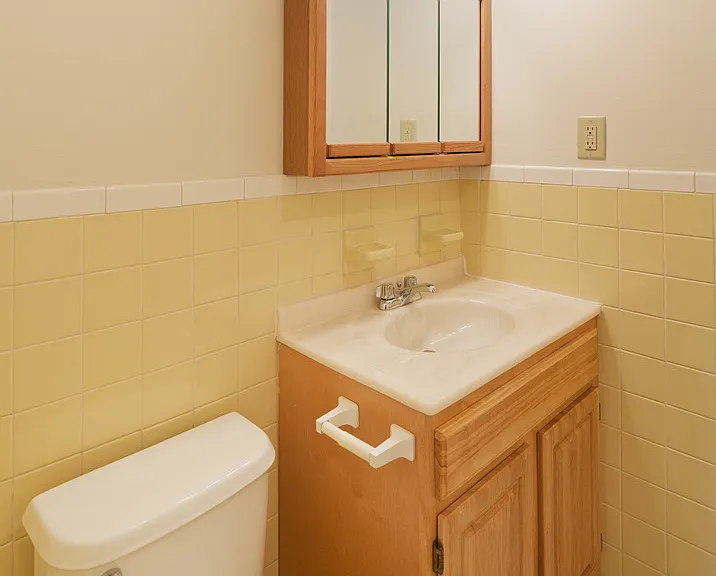 Pickwick Apartments — Photo 30