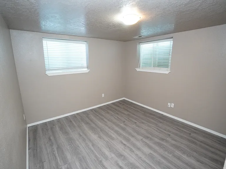 2210 S Owyhee St — Photo 19
