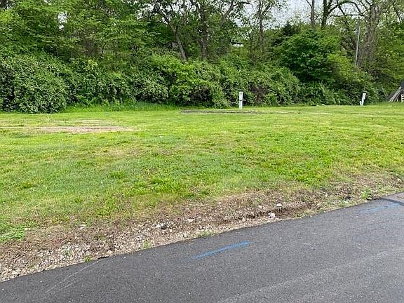 4th image of 2100 Forest Park Ave