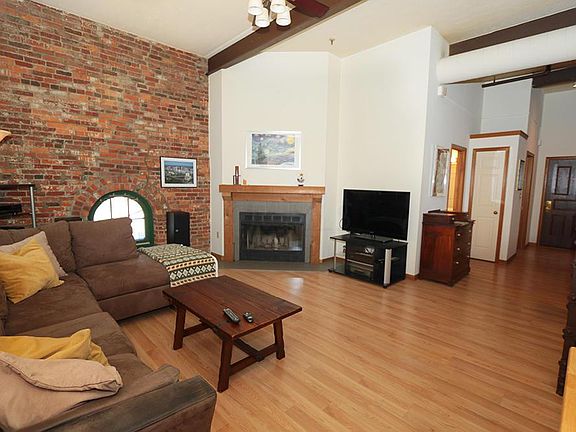 4th image of 51 Blenkner St APT 202