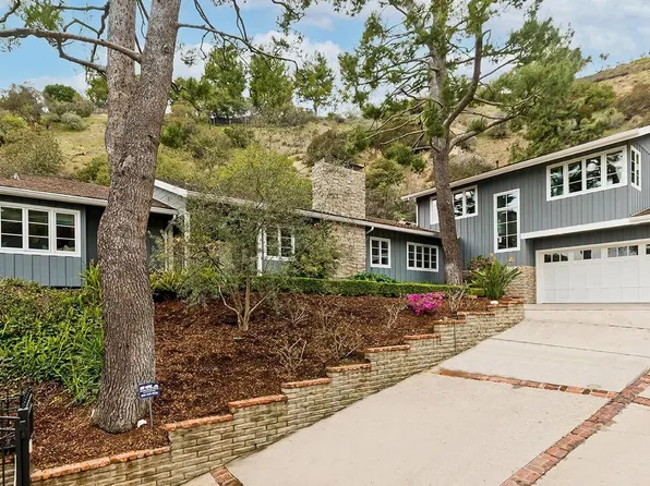 2285 Betty Ln, Beverly Hills, CA 90210