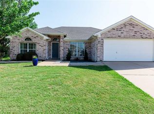 552 Marybeth Dr, Burleson, TX 76028