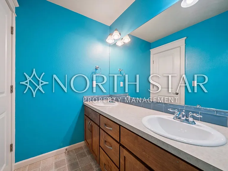 16550 Oaktree Ter — Photo 34