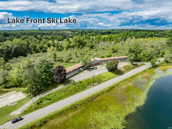 1045 S West Fox Lake Rd, Angola, IN 46703