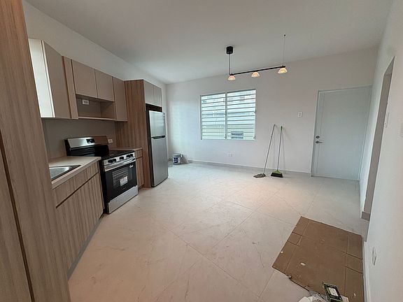 3rd image of 153 Labra St #A1