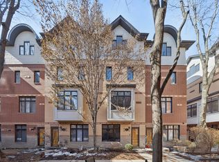 422 Pennsylvania Way, Oak Park, IL 60302