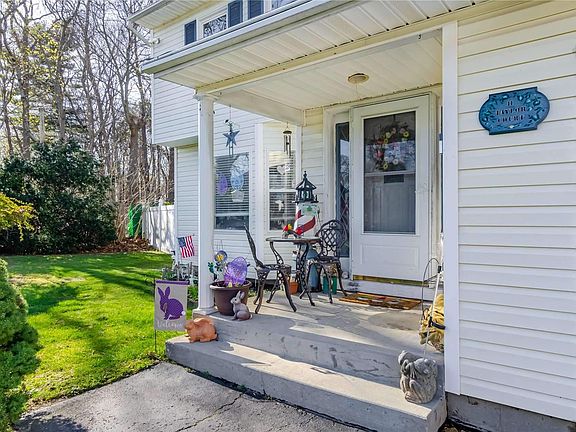 4th image of 11 Taylor Ct