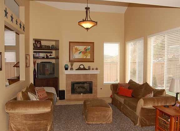 5th image of 6627 Maycrest Ln