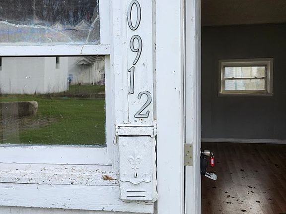 4th image of 209 Staunton St #1/2