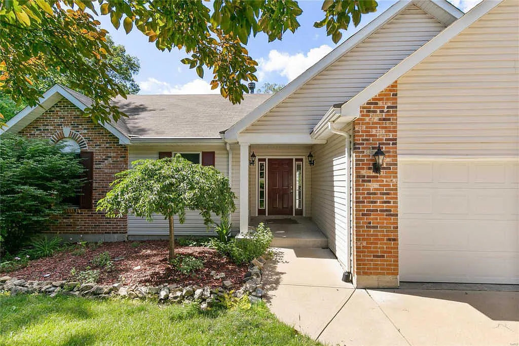 1731 Fawn Cir photo 1
