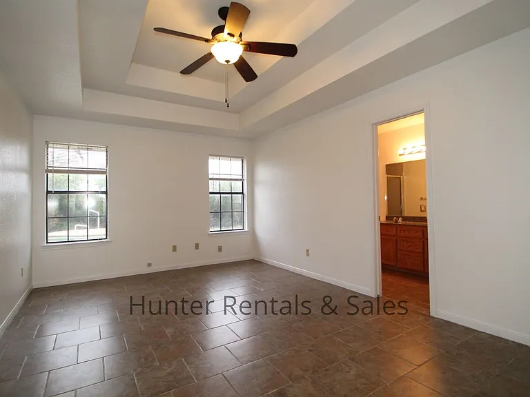 1012 Windy Hill Rd — Photo 18