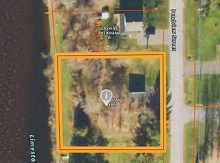 46 Pondview St, Limestone, ME 04750