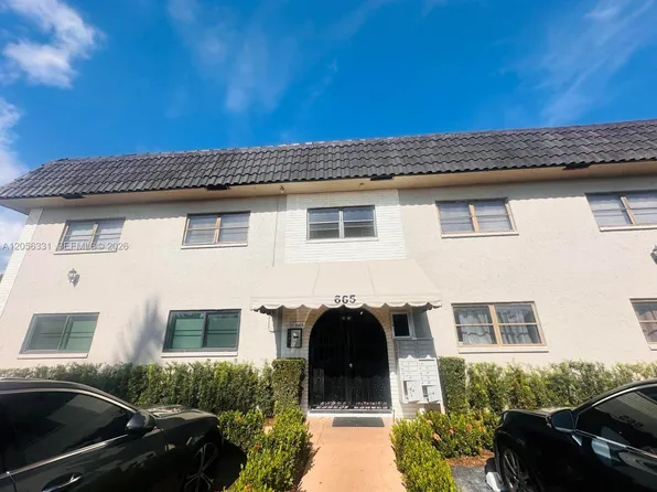 665 Enfield St APT B9, Boca Raton, FL 33487