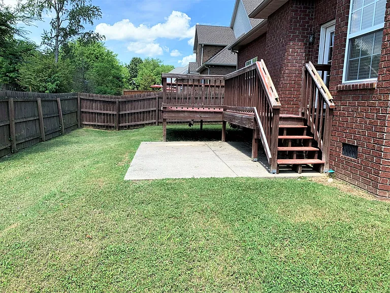 320 Foundry Cir — Photo 25