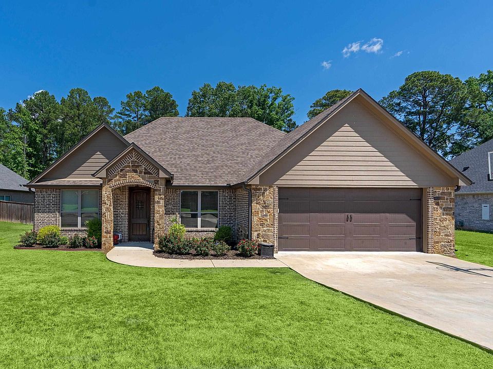 1st image of 132 Saddle Brook Cir