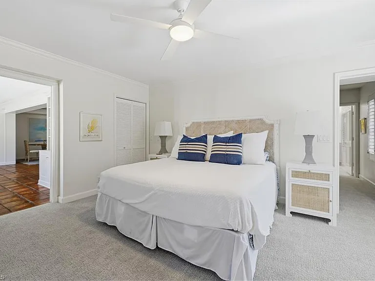 2700 Lantern Ln — Photo 27