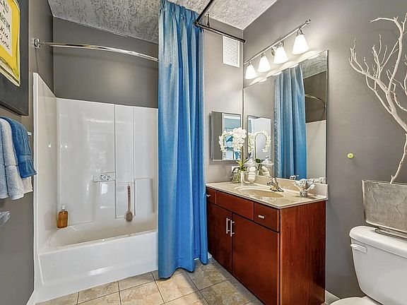 5th image of 1071 S Park Ter #1207