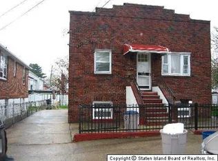 300 Mallory Ave, Staten Island, NY 10305