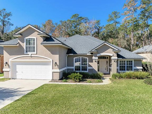 3rd image of 3016 Five Oaks Ln