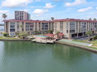 105 Island Way APT 146, Clearwater, FL 33767