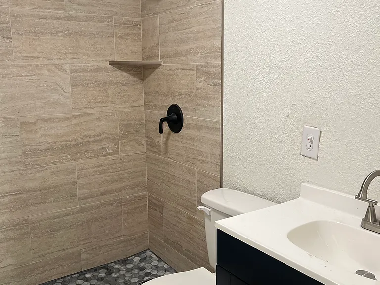 108 Brown St — Photo 10