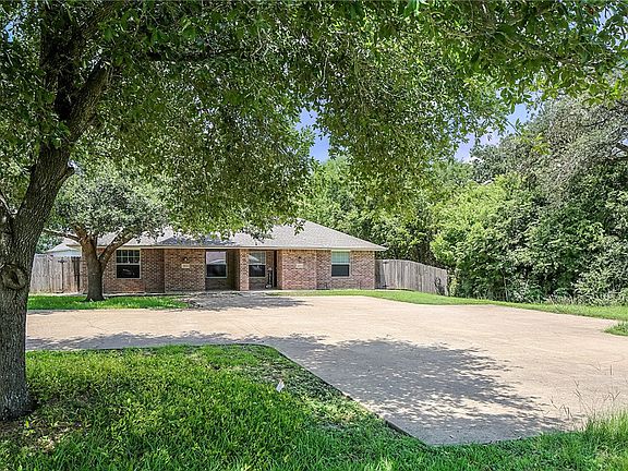 3rd image of 3602 Glenna Ct