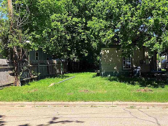 3rd image of 1301 Gurley Ave