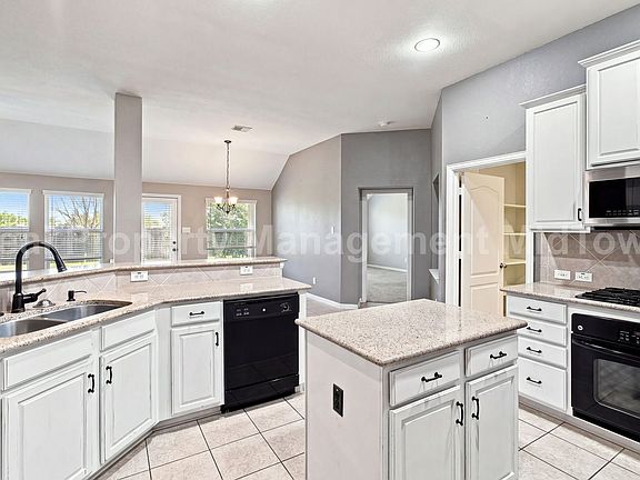 5th image of 1105 Sunland Ct