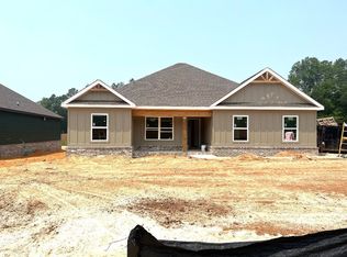 415 New Hope Dr, Perry, GA 31069