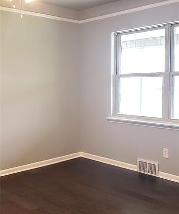 3rd image of 6105 Overlake Dr