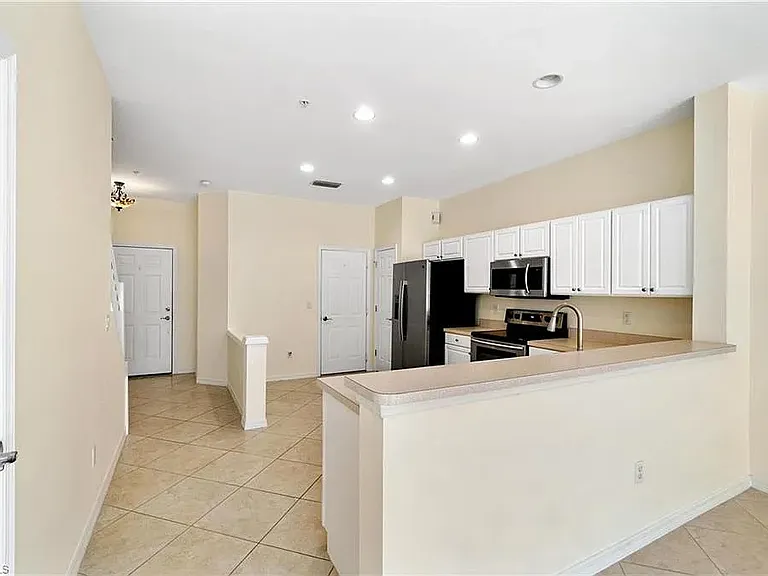 15734 Marcello Cir — Photo 6