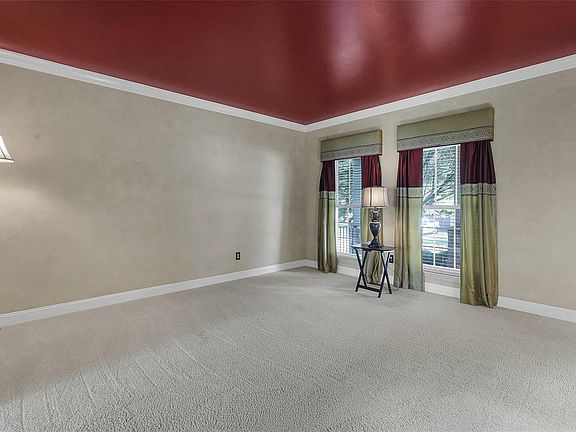 5th image of 2273 Crimson View Dr