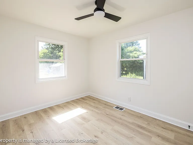 409 Eastover Ave — Photo 28