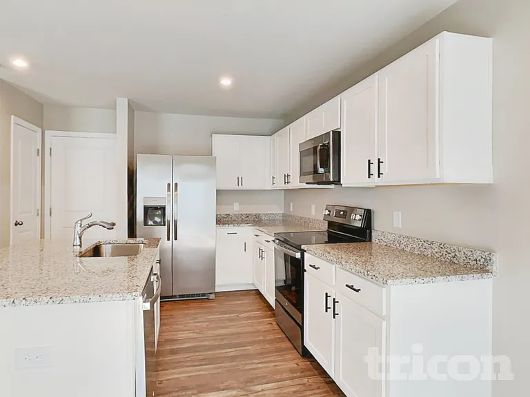 886 Purcell Dr — Photo 6
