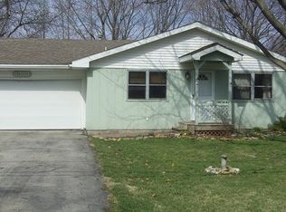 6353 E Flora St, Kankakee, IL 60901