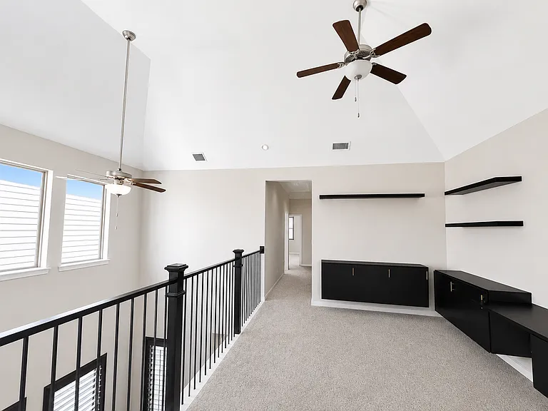 1053 Emil Pl — Photo 21