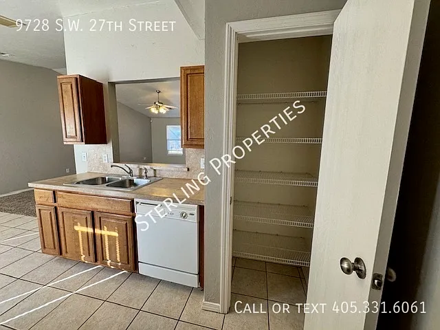 9728 SW 27th St — Photo 20