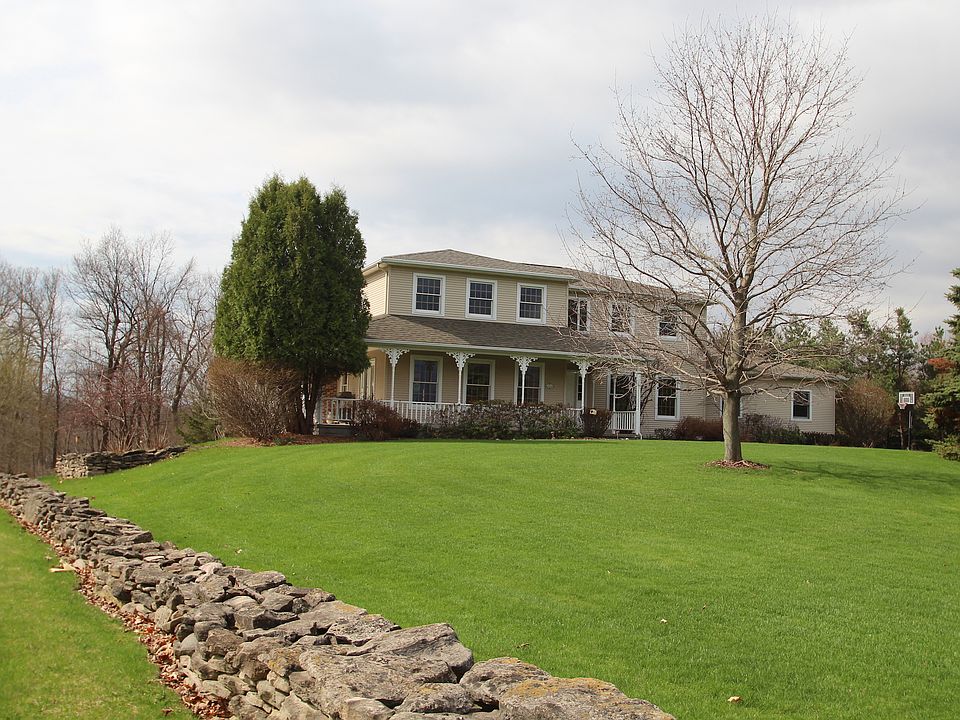 1st image of 11 Sibleyville Ln