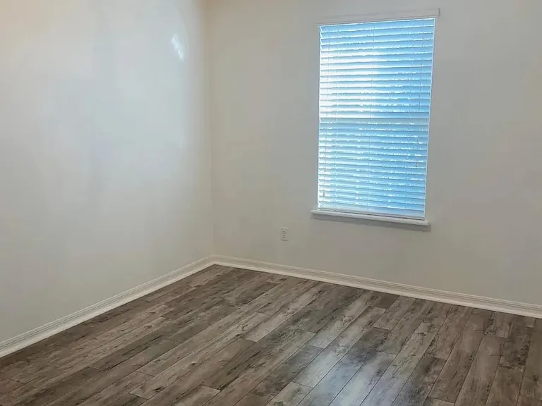 4257 Regal Town Ln — Photo 15