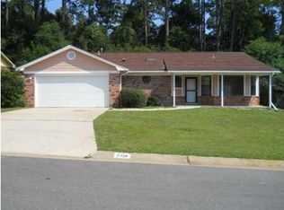 5718 Princeton Dr, Pensacola, FL 32526
