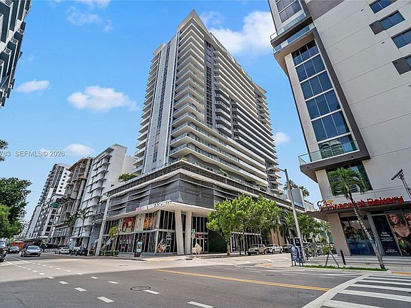 5th image of 1010 SW 2nd Ave Unit 2201