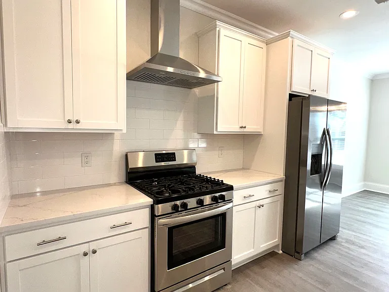 1102 Cavil Hollins Ct — Photo 11
