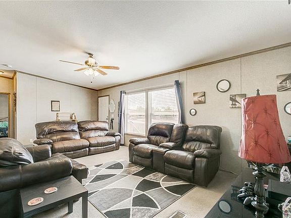 5th image of 190 Denton Heights Ln