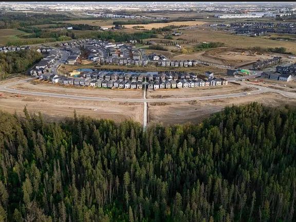 4th image of 5809 Raven Cres NW