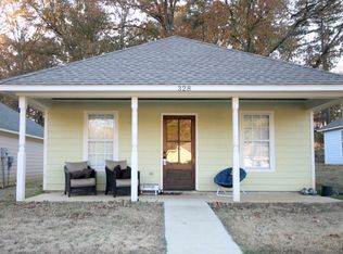 328 Countryview Ln, Oxford, MS 38655