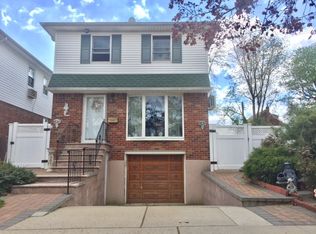 15038 26th Ave, Flushing, NY 11354