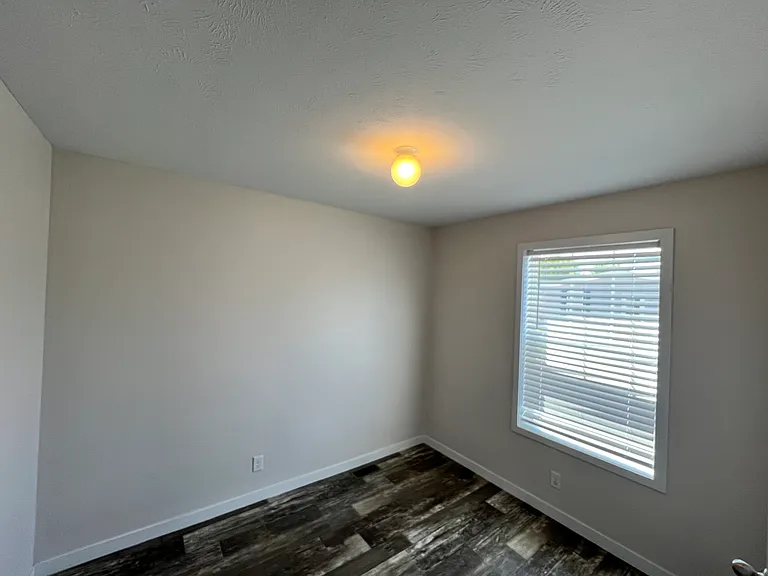Valley Estates — Photo 11