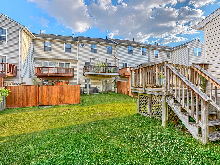 5035 Bridgeford Cir — Photo 20
