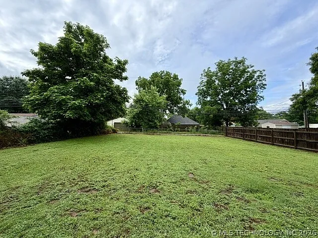 312 W Sycamore St — Photo 17
